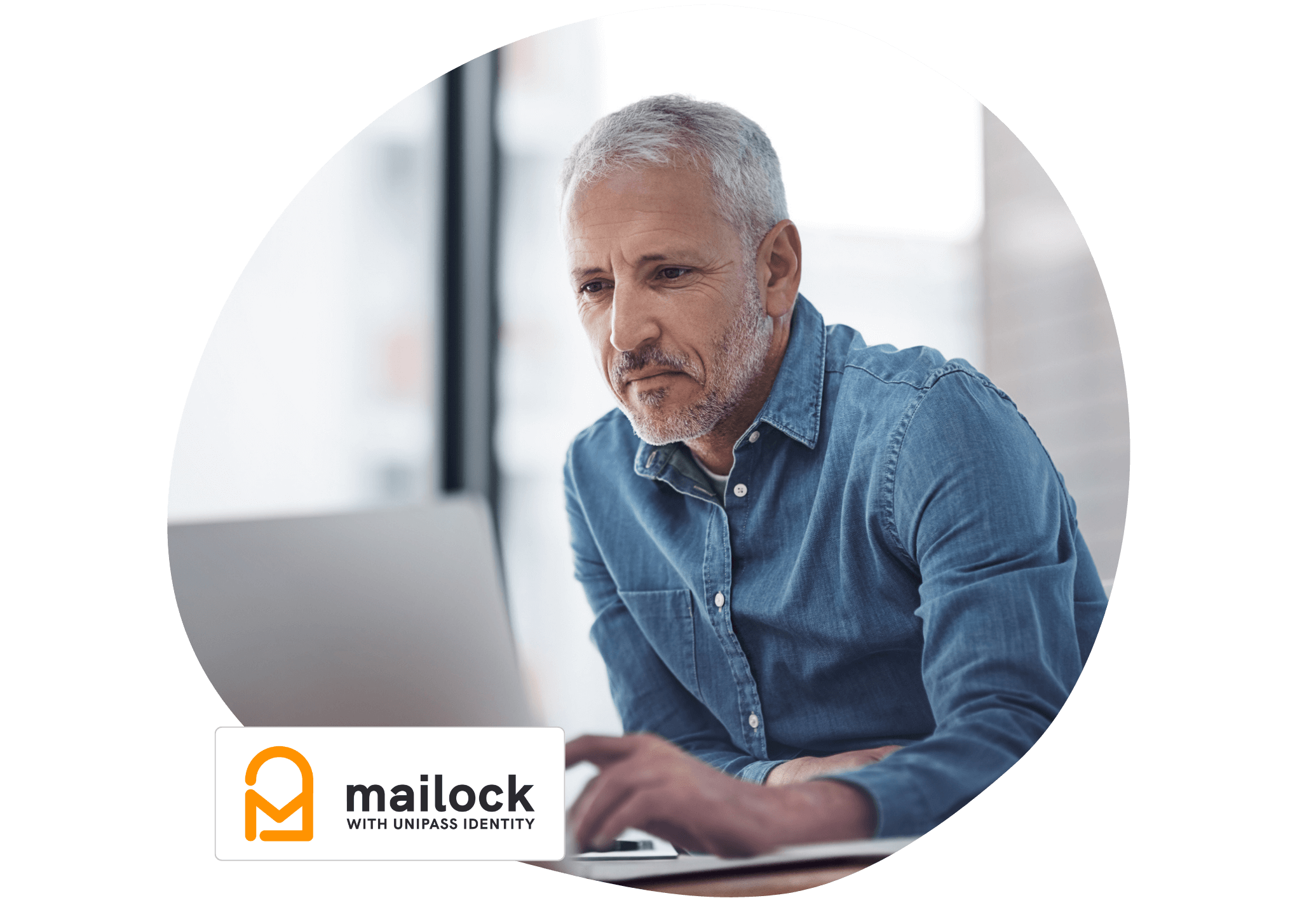 male professional using mailock on laptop_compressed